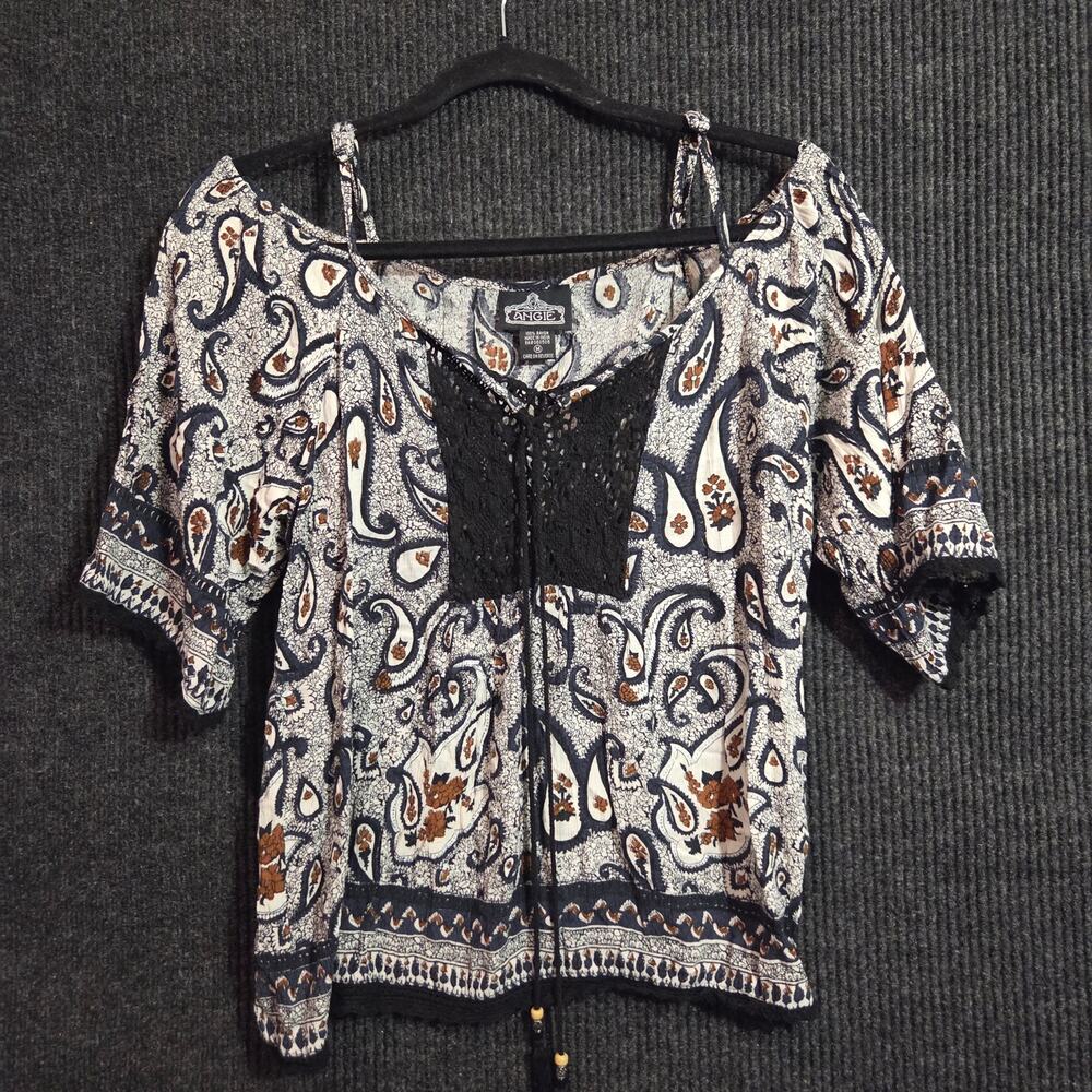 Angie Paisley Cold Shoulder Top Size Medium Black Cream Boho Crochet Yoke